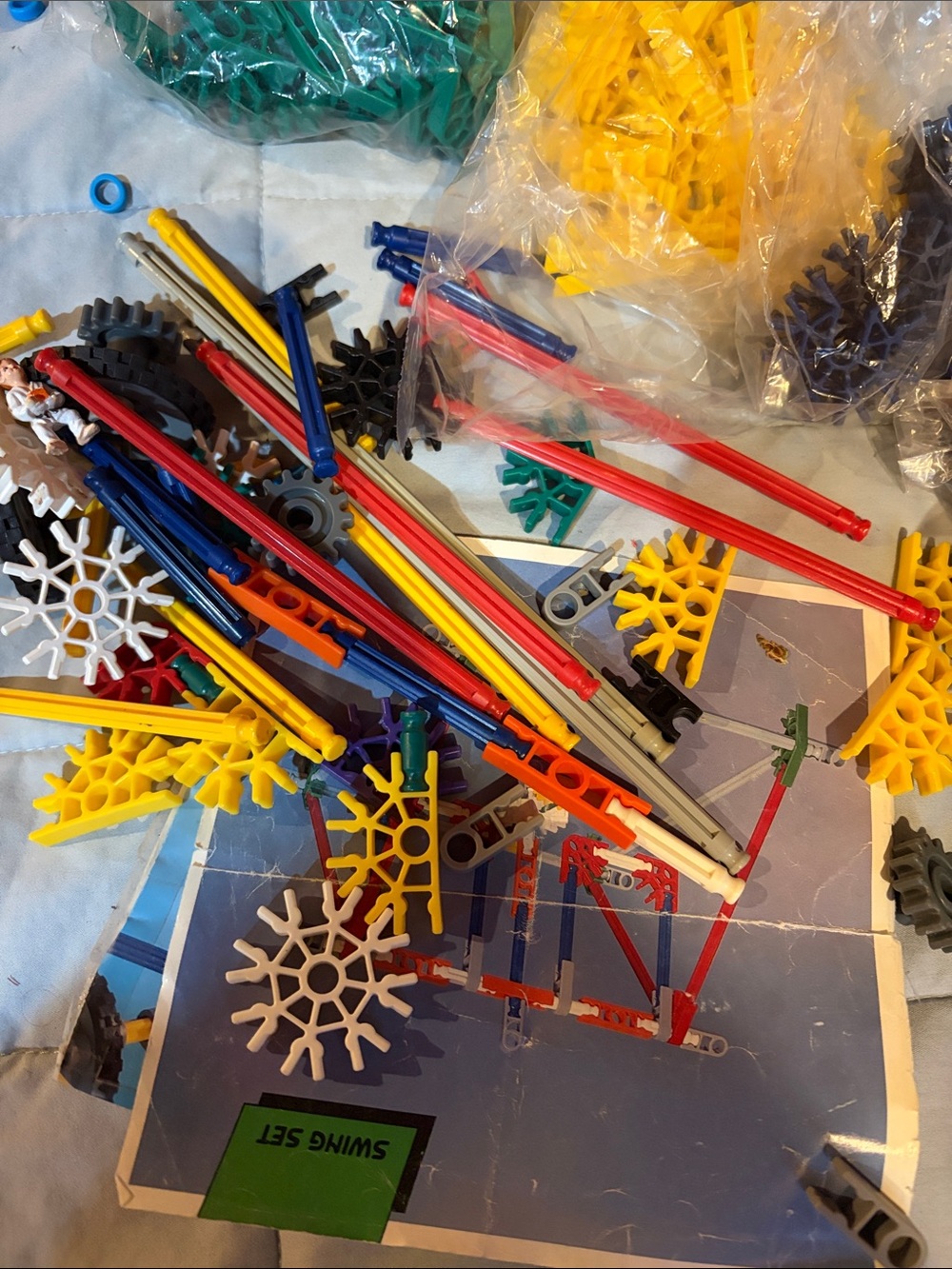 K'NEX-Style Kids Construction Set in Red, Yellow, Blue, White & Green